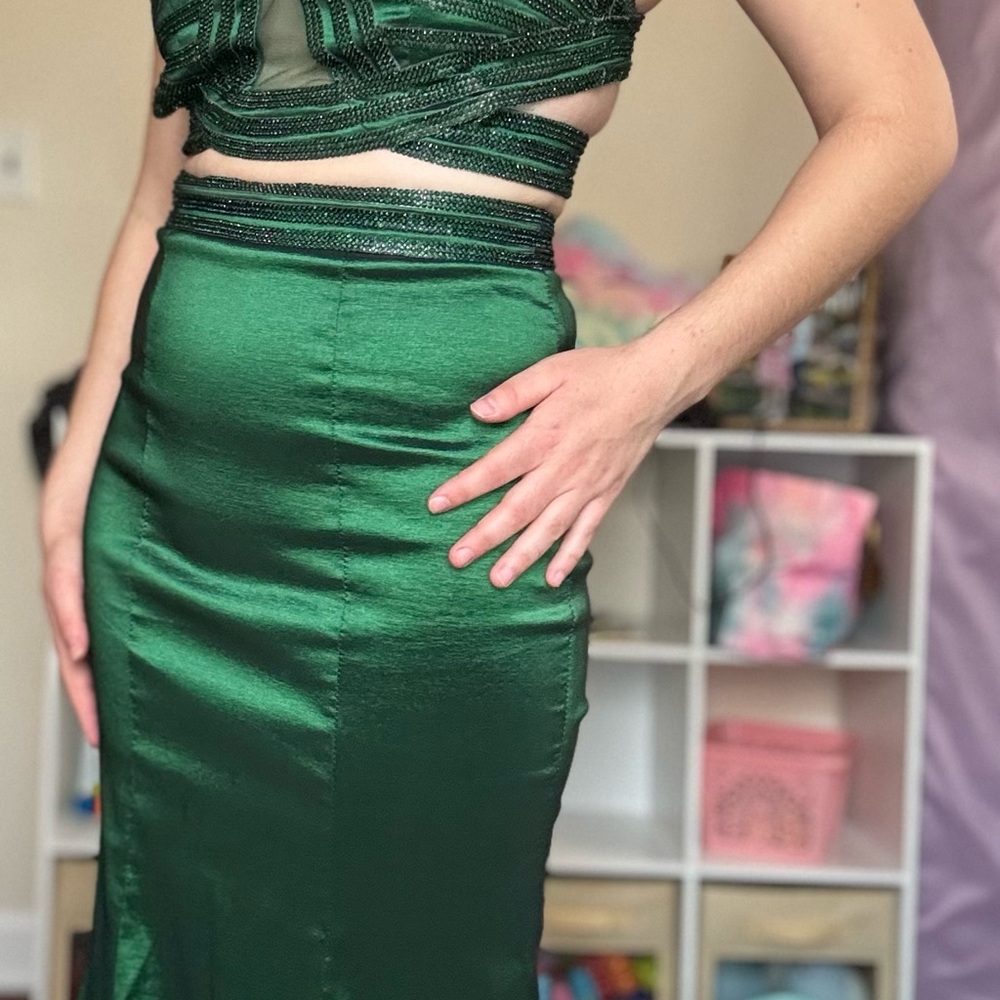 Wicked Elphaba Clarisse Shimmering Emerald Mermaid Prom Outfit